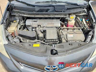 Zdjęcie 11 z 12 samochodu: 2013 TOYOTA PRIUS V THREE VIN:JTDZN3EU8D3243159 - miniatura