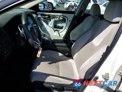 Zdjęcie 7 z 13 samochodu: 2019 HONDA INSIGHT EX VIN:19XZE4F54KE013444 - miniatura