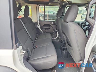 Zdjęcie 11 z 14 samochodu: 2022 JEEP WRANGLER UNLIMITED SPORT VIN:1C4HJXDG0NW176051 - miniatura
