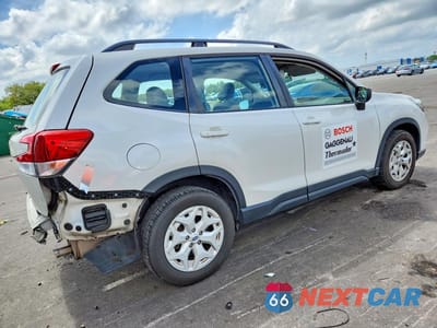 Trzecie zdjęcie samochodu z tyłu: 2021 SUBARU FORESTER VIN:JF2SKADC9MH538539 - miniatura
