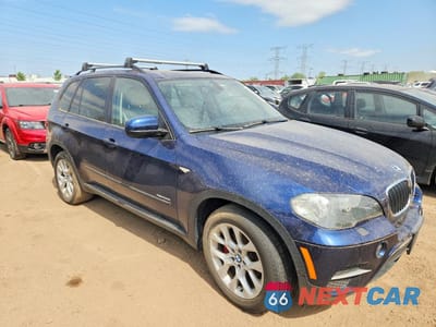 Czwarte zdjęcie samochodu z boku: 2011 BMW X5 VIN:5UXZV4C53BL405700 - miniatura