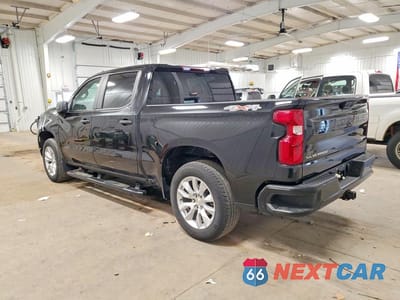 Drugie zdjęcie samochodu z przodu: 2022 CHEVROLET SILVERADO K1500 CUSTOM VIN:1GCPDBEK9NZ545321 - miniatura