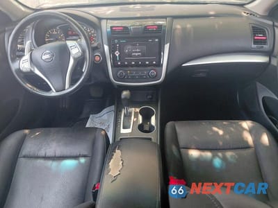 Zdjęcie 9 z 10 samochodu: 2017 NISSAN ALTIMA 2.5 SR VIN:1N4AL3AP8HC109220 - miniatura