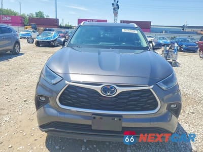 Piąte zdjęcie samochodu w środku: 2024 TOYOTA HIGHLANDER HYBRID XLE VIN:5TDKBRCH6RS141416 - miniatura