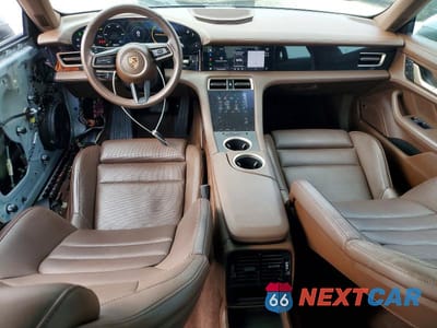Zdjęcie 8 z 13 samochodu: 2022 PORSCHE TAYCAN VIN:WP0AA2Y14NSA13214 - miniatura