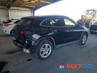 Trzecie zdjęcie samochodu z tyłu: 2021 MERCEDES-BENZ GLA 250 4MATIC VIN:W1N4N4HB8MJ196486 - miniatura