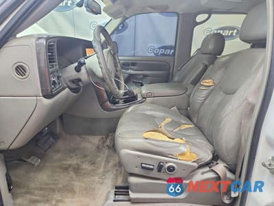 Zdjęcie 7 z 13 samochodu: 2006 GMC YUKON DENALI VIN:1GKEK63U86J154741 - miniatura