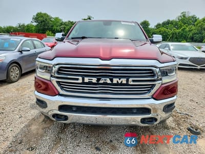 Piąte zdjęcie samochodu w środku: 2019 RAM 1500 LARAMIE VIN:1C6SRFJT8KN575647 - miniatura