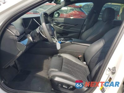 Zdjęcie 7 z 12 samochodu: 2024 BMW I5 EDRIVE 40 VIN:WBY33FK04RCR39327 - miniatura