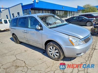 Czwarte zdjęcie samochodu z boku: 2011 KIA SEDONA LX VIN:KNDMG4C76B6370057 - miniatura