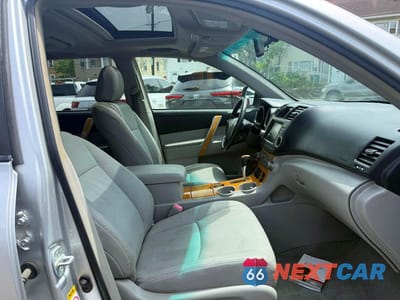 Zdjęcie 7 z 12 samochodu: 2010 TOYOTA HIGHLANDER HYBRID LIMITED VIN:JTEJW3EH5A2043009 - miniatura