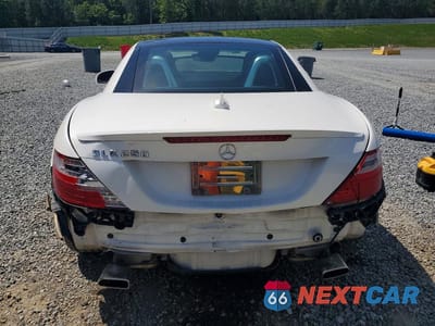 Zdjęcie 6 z 12 samochodu: 2014 MERCEDES-BENZ SLK 250 VIN:WDDPK4HA0EF079502 - miniatura