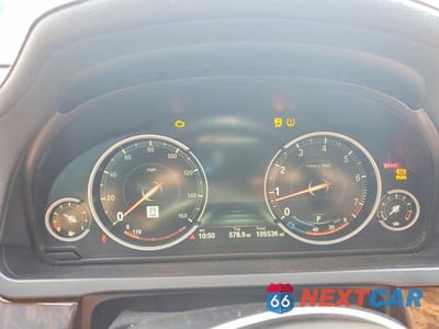 Zdjęcie 9 z 12 samochodu: 2015 BMW 740 I VIN:WBAYA6C59FGK16582 - miniatura
