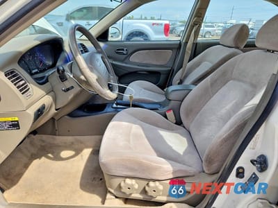 Zdjęcie 7 z 12 samochodu: 2002 HYUNDAI SONATA GL VIN:KMHWF25S32A521639 - miniatura