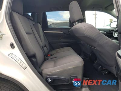 Zdjęcie 11 z 13 samochodu: 2019 TOYOTA HIGHLANDER LE VIN:5TDBZRFH7KS945222 - miniatura