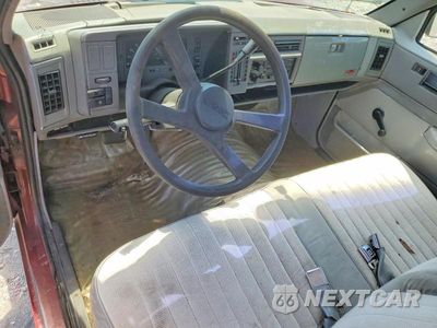 Zdjęcie 8 z 12 samochodu: 1993 GMC SONOMA VIN:1GTCS14Z4P8506867 - miniatura