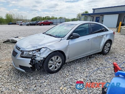 2014 CHEVROLET CRUZE LS 1G1PB5SH1E7206329 - główne zdjęcie licytacji z USA - miniatura