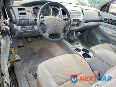 Zdjęcie 8 z 12 samochodu: 2010 TOYOTA TACOMA ACCESS CAB VIN:5TEUU4EN4AZ693867 - miniatura
