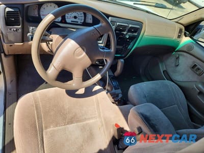 Zdjęcie 8 z 12 samochodu: 2003 TOYOTA TACOMA XTRACAB VIN:5TEVL52N13Z151114 - miniatura
