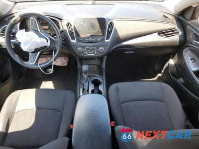 Zdjęcie 8 z 12 samochodu: 2022 CHEVROLET MALIBU LS VIN:1G1ZC5ST5NF178566 - miniatura
