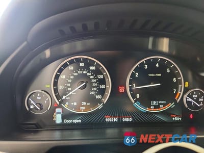 Zdjęcie 9 z 13 samochodu: 2017 BMW X5 XDRIVE50I VIN:5UXKR6C38H0J85481 - miniatura