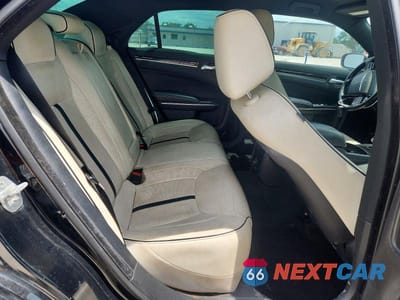 Zdjęcie 10 z 12 samochodu: 2014 CHRYSLER 300 VIN:2C3CCAAG3EH327554 - miniatura