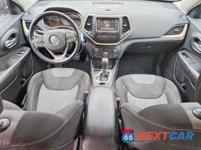 Zdjęcie 8 z 13 samochodu: 2016 JEEP CHEROKEE SPORT VIN:1C4PJLAB3GW239692 - miniatura