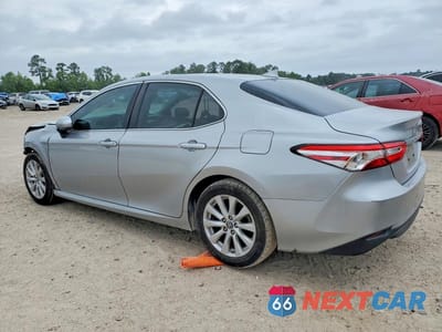 Drugie zdjęcie samochodu z przodu: 2019 TOYOTA CAMRY LE VIN:4T1B11HK7KU709839 - miniatura