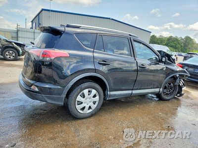 Trzecie zdjęcie samochodu z tyłu: 2018 TOYOTA RAV4 LE VIN:2T3ZFREV9JW440374 - miniatura