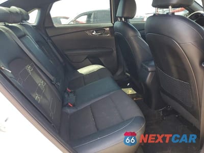 Zdjęcie 10 z 12 samochodu: 2023 KIA FORTE GT-LINE VIN:3KPF54AD1PE660991 - miniatura