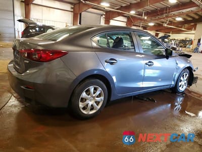 Trzecie zdjęcie samochodu z tyłu: 2017 MAZDA 3 SPORT VIN:3MZBN1U75HM138128 - miniatura
