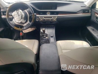 Zdjęcie 8 z 12 samochodu: 2013 LEXUS ES 350 VIN:JTHBK1GG8D2018007 - miniatura