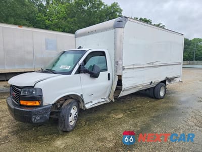 2022 GMC SAVANA BOX TRUCK 7GZ37TC74NN010174 - główne zdjęcie licytacji z USA - miniatura