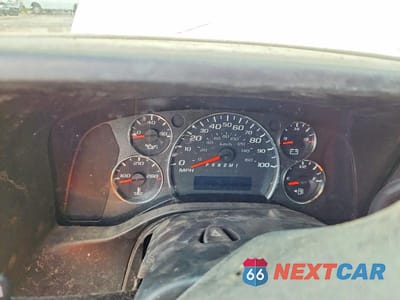 Zdjęcie 9 z 13 samochodu: 2015 CHEVROLET EXPRESS G2500 VIN:1GCWGGCF2F1211525 - miniatura