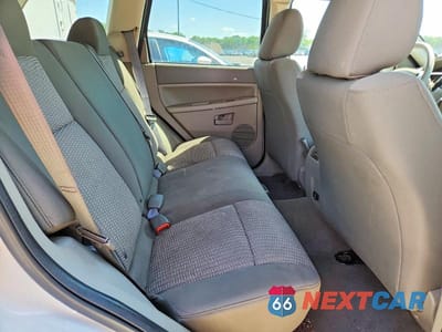 Zdjęcie 11 z 13 samochodu: 2008 JEEP GRAND CHEROKEE LAREDO VIN:1J8GR48K28C238100 - miniatura