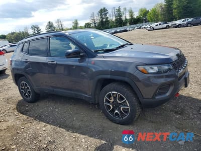 Czwarte zdjęcie samochodu z boku: 2024 JEEP COMPASS TRAILHAWK VIN:3C4NJDDN9RT140788 - miniatura