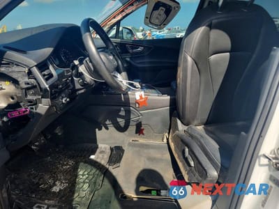 Zdjęcie 7 z 14 samochodu: 2017 AUDI Q7 PREMIUM VIN:WA1AHAF79HD042690 - miniatura