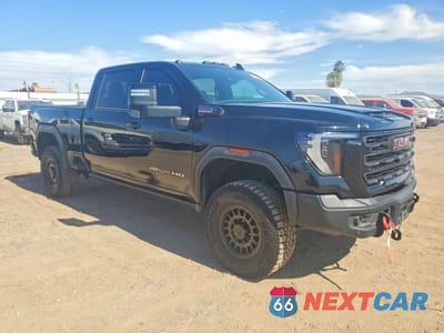Czwarte zdjęcie samochodu z boku: 2024 GMC SIERRA K2500 AT4X VIN:1GT49ZEY6RF364363 - miniatura