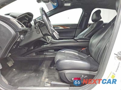 Zdjęcie 7 z 12 samochodu: 2019 LINCOLN MKZ RESERVE II VIN:3LN6L5E93KR607482 - miniatura