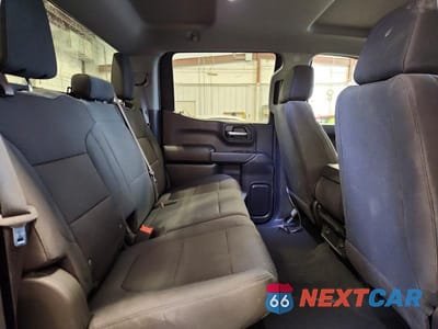 Zdjęcie 10 z 13 samochodu: 2020 CHEVROLET SILVERADO K1500 TRAIL BOSS CUSTOM VIN:1GCPYCEF9LZ352810 - miniatura