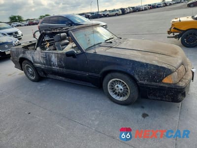 Czwarte zdjęcie samochodu z boku: 1989 FORD MUSTANG GT VIN:1FABP45E8KF285522 - miniatura