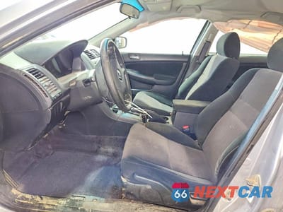Zdjęcie 7 z 12 samochodu: 2005 HONDA ACCORD LX VIN:1HGCM56425A124508 - miniatura