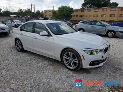 Czwarte zdjęcie samochodu z boku: 2018 BMW 330 I VIN:WBA8B9G5XJNU98079 - miniatura