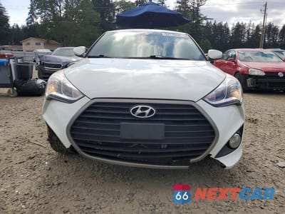 Piąte zdjęcie samochodu w środku: 2016 HYUNDAI VELOSTER TURBO VIN:KMHTC6AE2GU283808 - miniatura