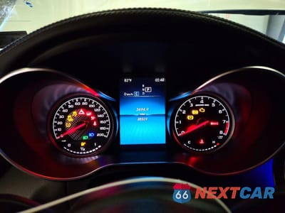 Zdjęcie 9 z 13 samochodu: 2020 MERCEDES-BENZ C 63 AMG VIN:55SWF8GB0LU332278 - miniatura