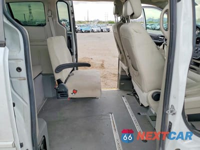 Zdjęcie 11 z 14 samochodu: 2015 DODGE GRAND CARAVAN SE VIN:2C7WDGBG0FR702936 - miniatura