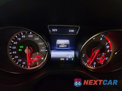 Zdjęcie 9 z 12 samochodu: 2014 MERCEDES-BENZ CLA 250 VIN:WDDSJ4EB1EN040451 - miniatura
