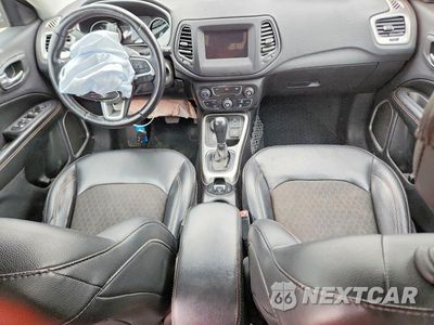 Zdjęcie 8 z 12 samochodu: 2019 JEEP COMPASS LATITUDE VIN:3C4NJDBB9KT846531 - miniatura