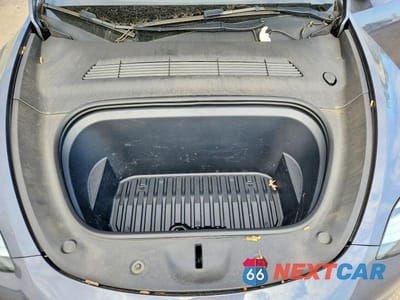 Zdjęcie 11 z 12 samochodu: 2023 TESLA MODEL Y VIN:7SAYGDEE9PA155622 - miniatura