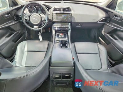 Zdjęcie 8 z 13 samochodu: 2018 JAGUAR XE VIN:SAJAR4FX0JCP34726 - miniatura